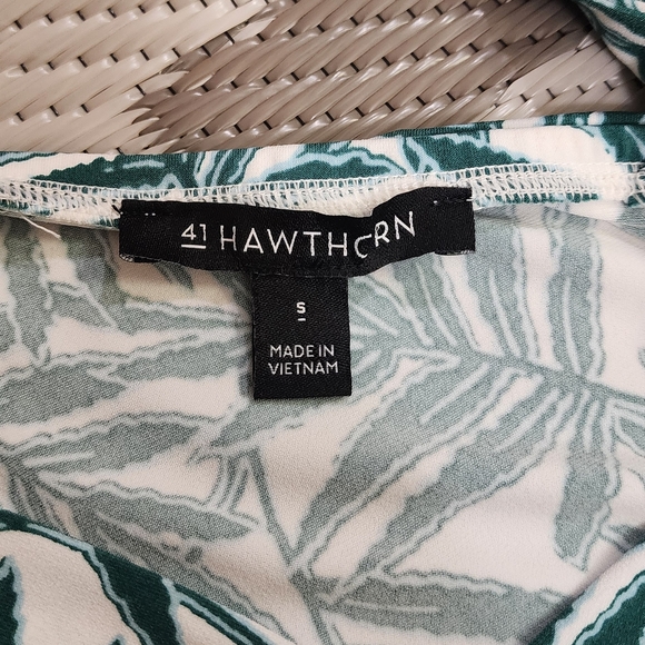 41 Hawthorn Teal Leaf Pattern Maxi Dress - Picture 7 of 9